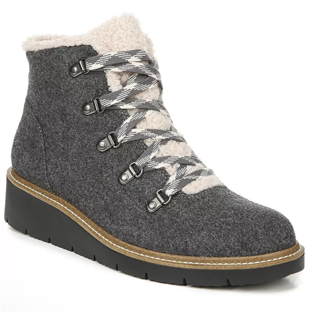 Dr Scholl’s So Cozy Booties
